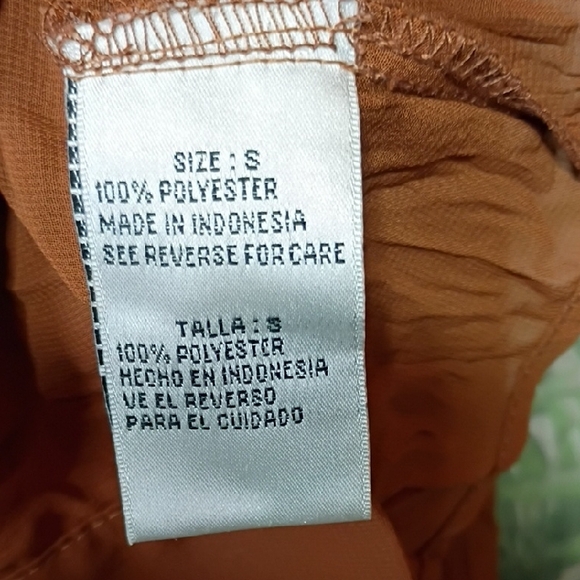 Chic Rust Ruffle Front Blouse - Picture 3 of 6